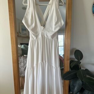 BCBG White V-Neck Marilyn Monroe Midi Dress CrissCross back Old Hollywood Style
